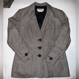 YSL Woman’s suit